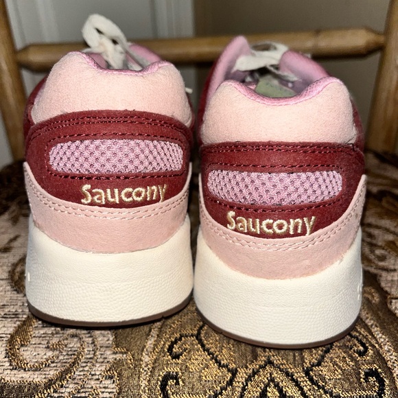 Saucony Women’s shoes - Picture 3 of 4